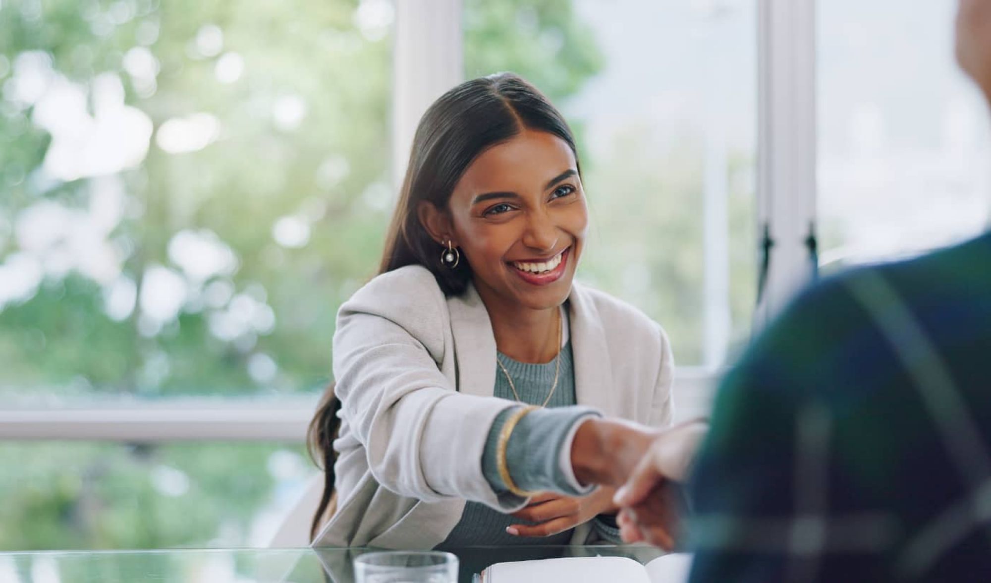 Businesswoman shaking hands